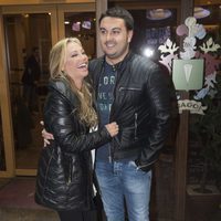 Belén Esteban y Miguel ríen divertidos en el cumpleaños de Kike Calleja