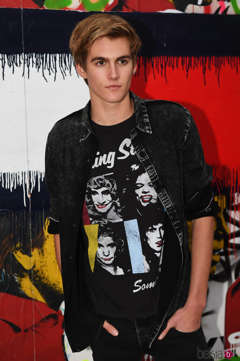 Presley Walker Gerber en el desfile 'Tommyland' de Hilfiguer y Gigi Hadid