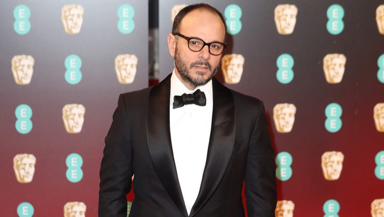 El productor Gabor Sipos en la alfombra roja de los Premios Bafta 2017