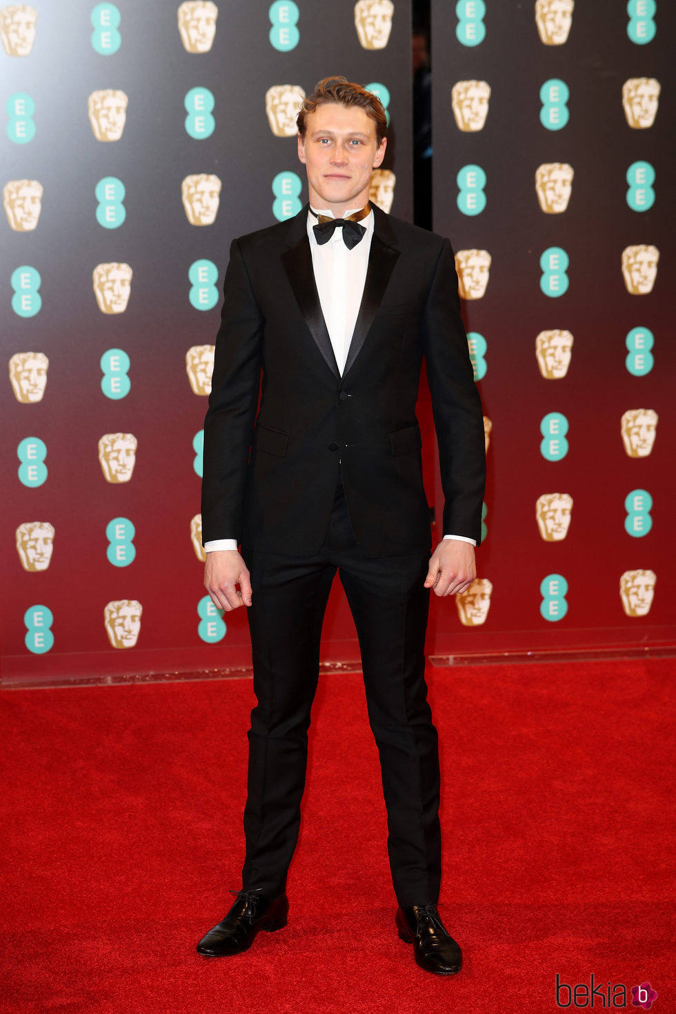 George MacKay en la alfombra roja de los Premios Bafta 2017