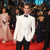 andrew Garfield en la alfombra roja de los Premios Bafta 2017