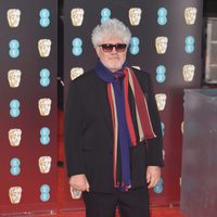 Pedro Almodóvar en la alfombra roja de los Premios Bafta 2017