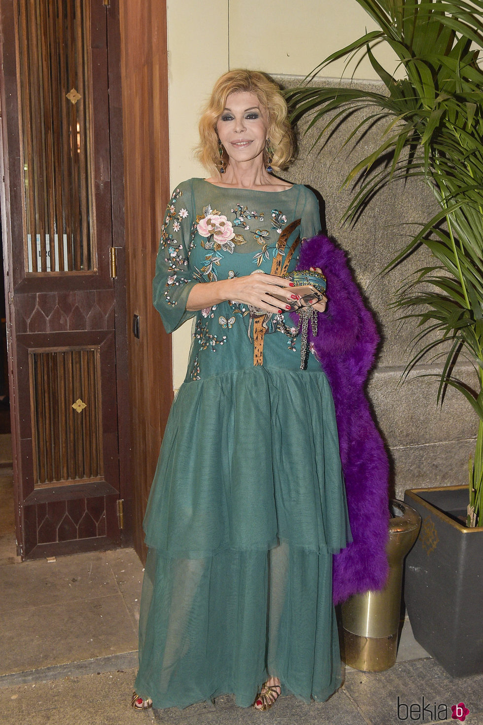 Bibiana Fernández llegando a la fiesta de su 63 cumpleaños