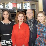 Susan Sarandon, Catherine Zeta Jones, Ryan Murphy y Kiernan Shipka en la presentación de 'Feud'