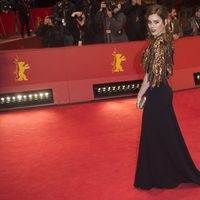 Blanca Suárez espectacular en la presentación de 'El Bar' en la Berlinale 2017