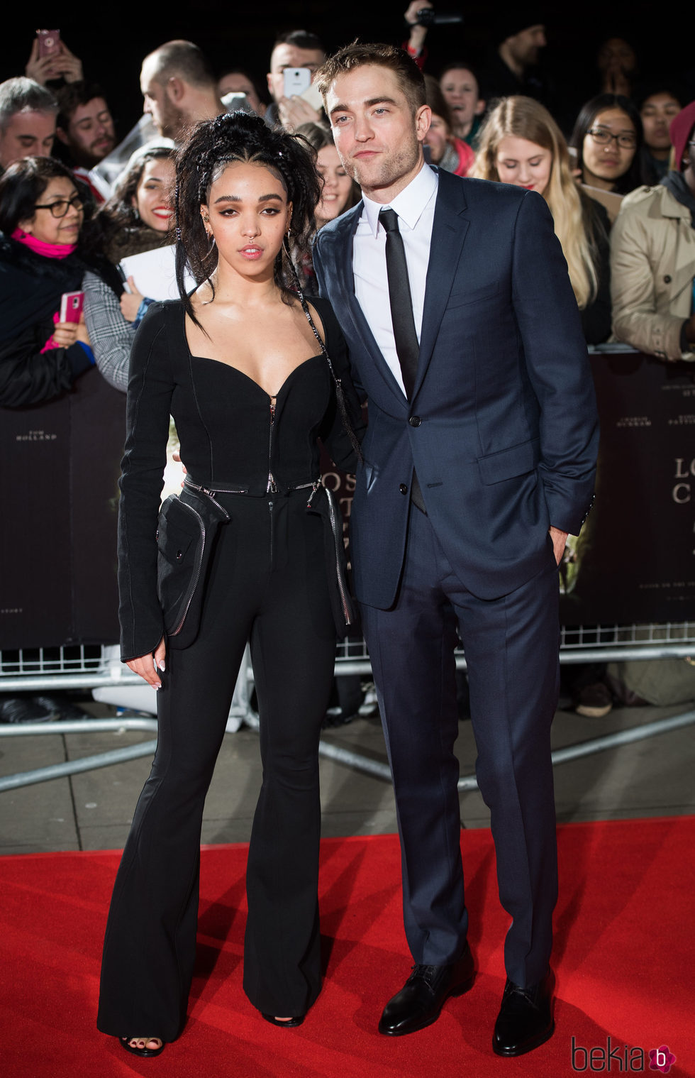 Robert Pattinson y su novia FKA Twigs en la Premiere 'The Lost City Of Z'