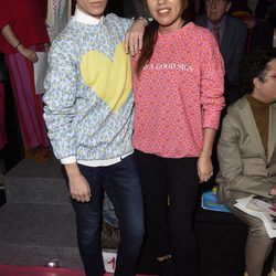 Jesús Reyes y Chabelita en el front row del desfile de Ágatha Ruiz de la Prada en Madrid Fashion Week otoño/invierno 2017/2018