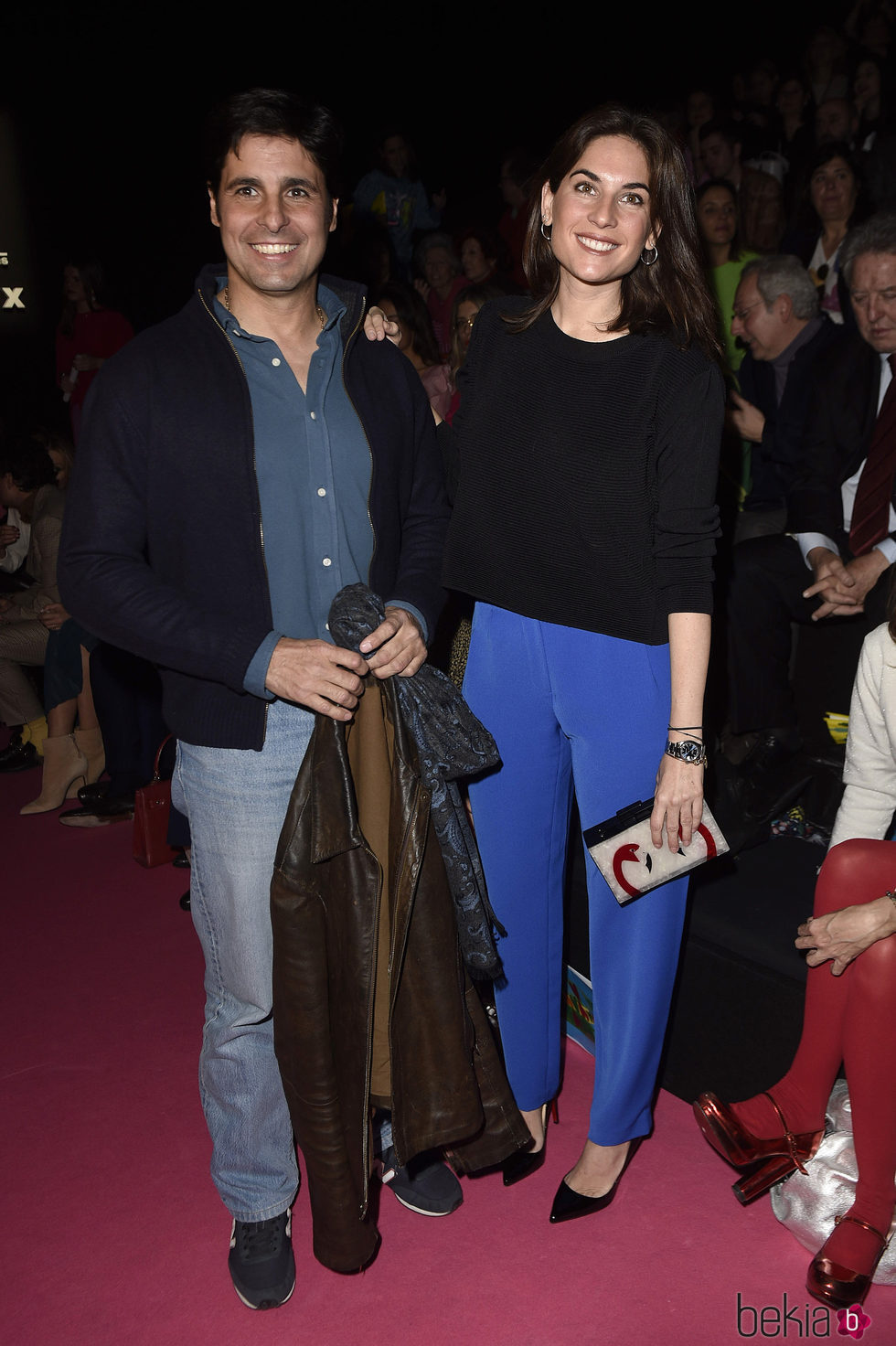 Fran Rivera y Lourdes Montes en el front row del desfile de Ágatha Ruiz de la Prada en Madrid Fashion Week otoño/invierno 2017/2018