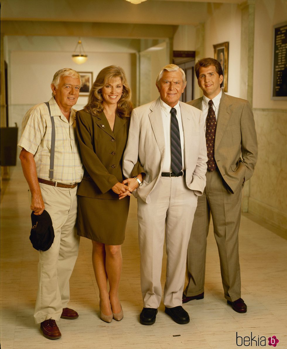 Warren Frost, Brynn Thayer, Andy Griffith y Daniel Roebuck en 'Matlock'