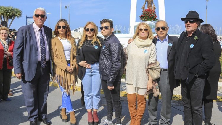 Gloria Camila, Rocío y David Flores, Gloria y Amador Mohedano en un homenaje a Rocío Jurado