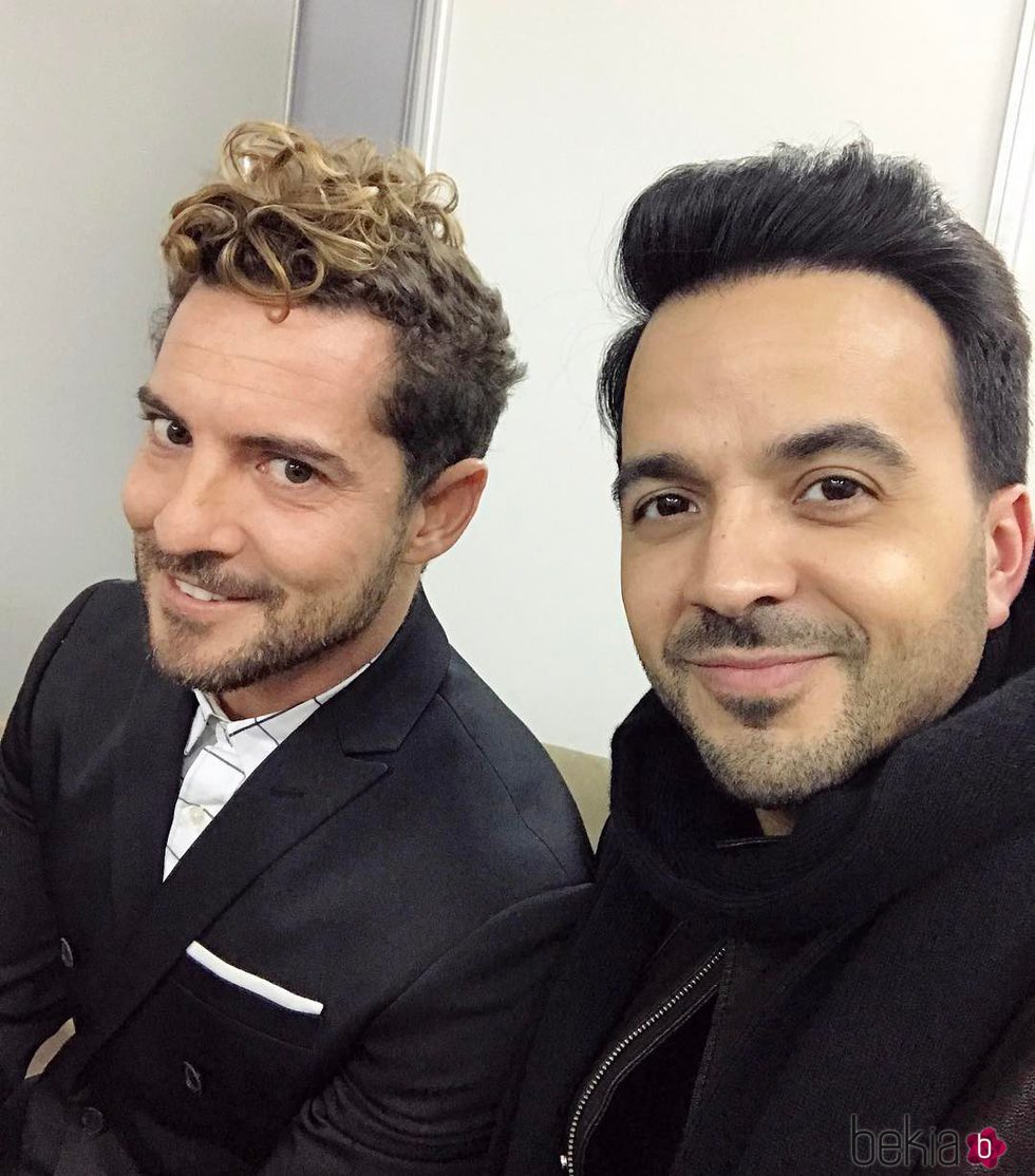 David Bisbal y Luis Fonsi en el homenaje a Juan Gabriel