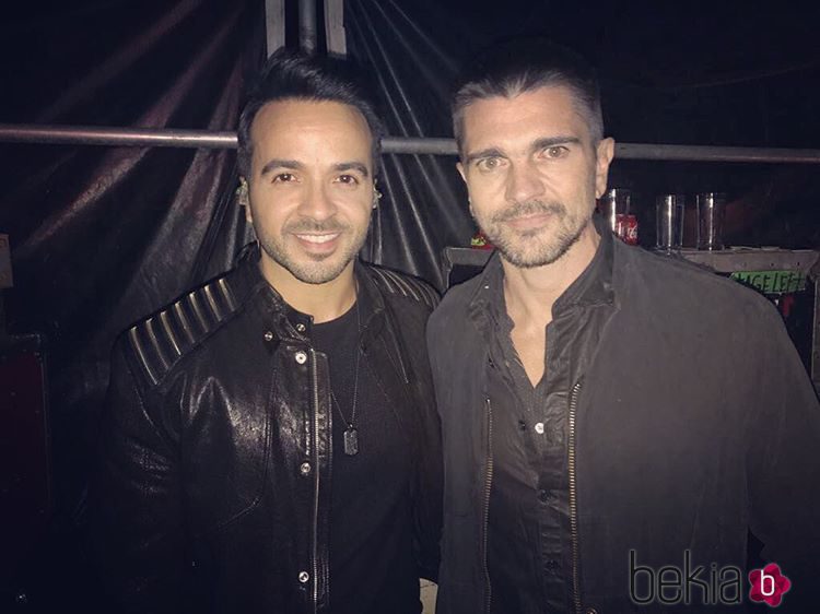 Luis Fonsi y Juanes en el concierto homenaje a Juan Gabriel