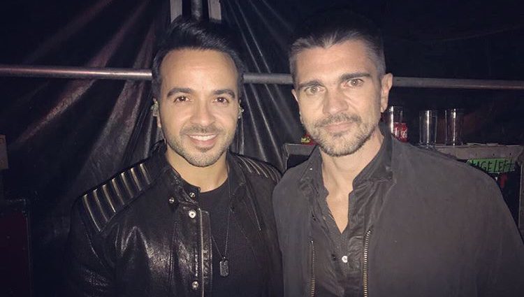 Luis Fonsi y Juanes en el concierto homenaje a Juan Gabriel