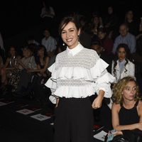 Arancha del Sol en el desfile de la firma Juana Martín en la Madrid Fashion Week 2017/2018