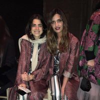 Sara Carbonero y Leandra Medine (The Man Repeller) coinciden en el look en London Fashion Week 2017/2018