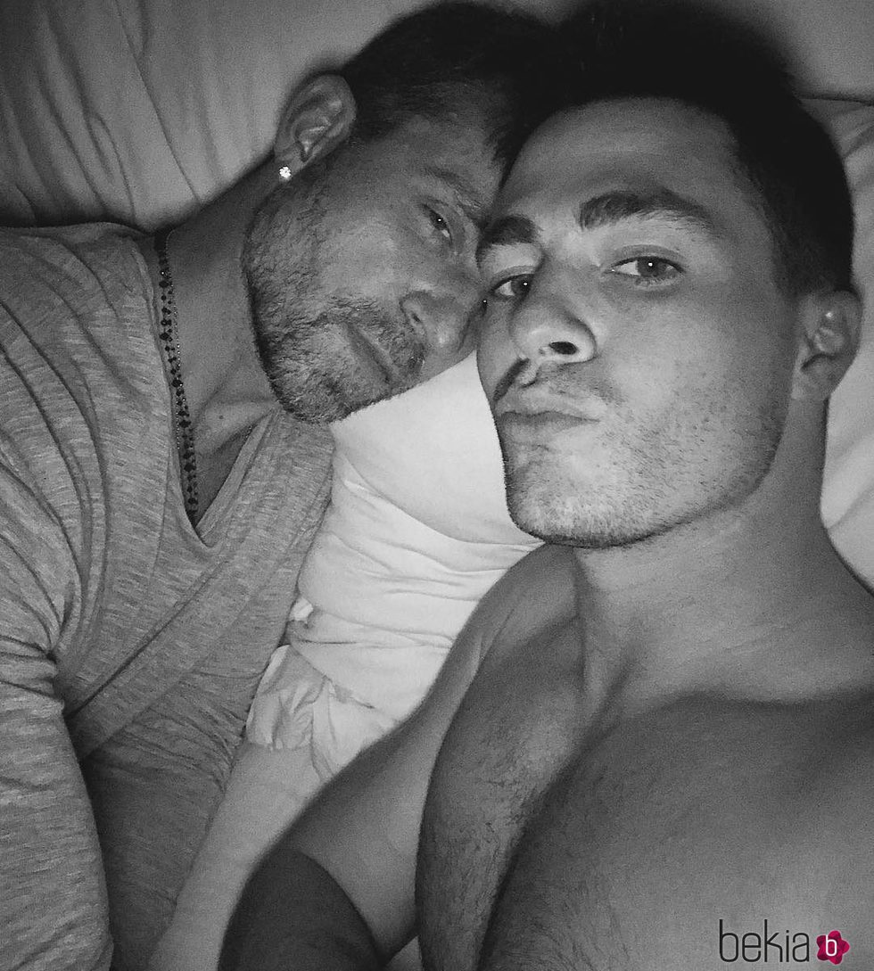 Colton Haynes junto a su pareja el diseñador Jeff Leatham