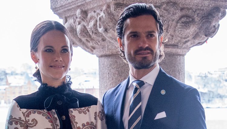 Carlos Felipe de Suecia y Sofia Hellqvist en el Ayuntamiento de Estocolmo por la visita del Gobernador de Canadá