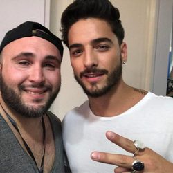 Kiko Rivera con Maluma en el backstage del concierto de Isabel Pantoja en Viña del Mar