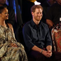 Rihanna y el Príncipe Harry celebrando el 50 aniversario de Barbados