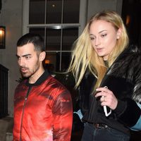 Sophie Turner y Joe Jonas celebrando el cumpleaños de ella en Londres