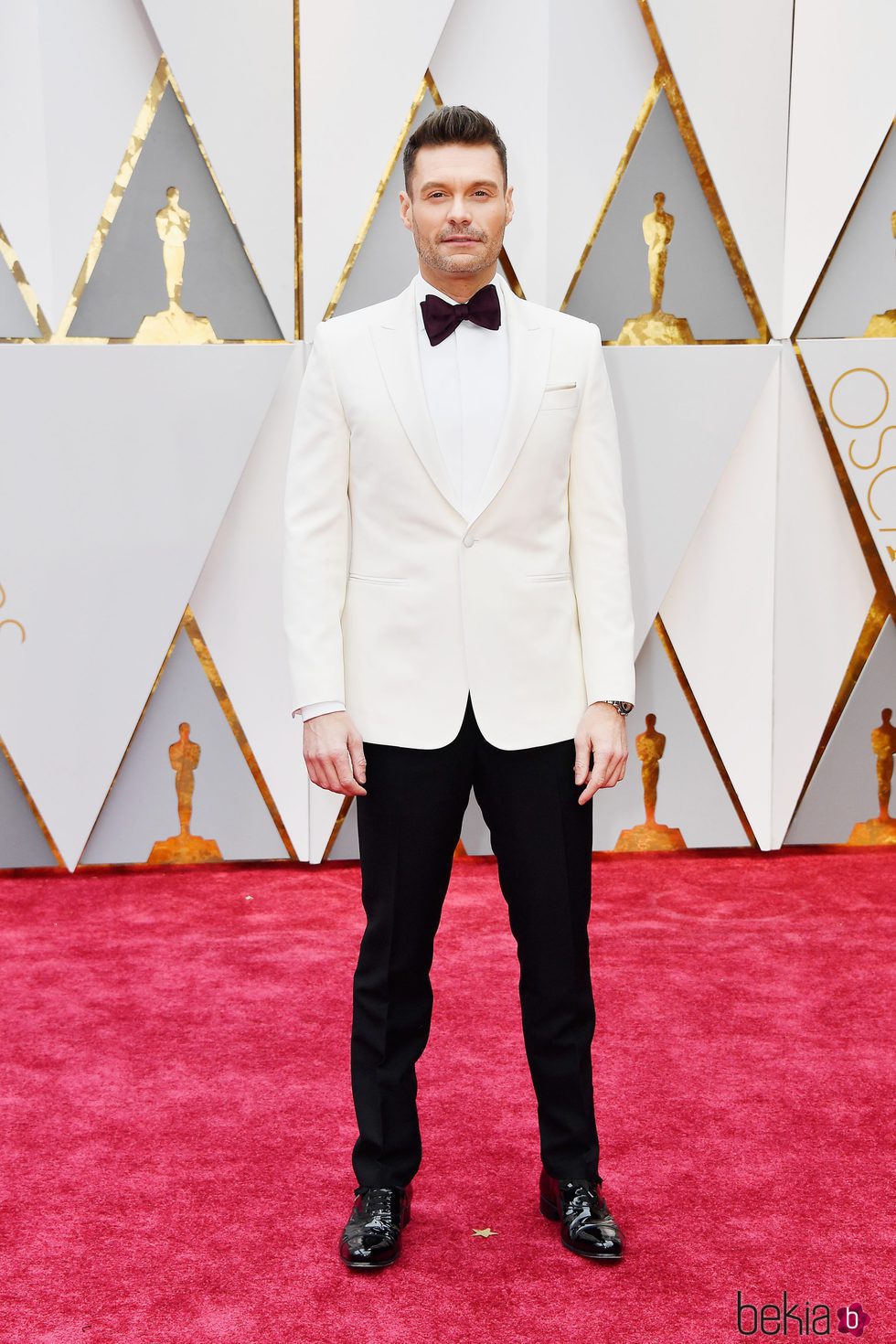 Ryan Seacrest en la alfombra roja de los Premios Oscar 2017