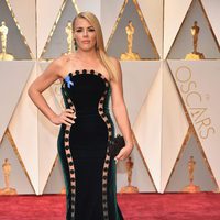 Busy Philipps en la alfombra roja de los Premios Oscar 2017