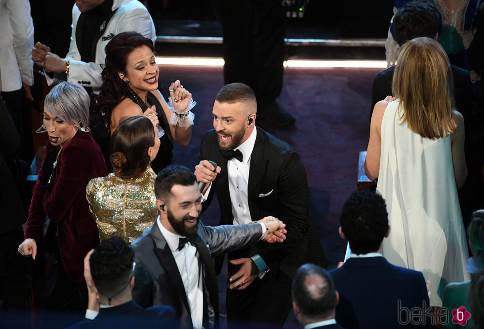 Justin Timberlake actuando en la entrega de los Premios Oscar 2017