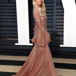 Poppy Delevingne en la fiesta de Vanity Fair de los Premios Oscar 2017