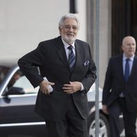 Plácido Domingo llegando a la entrega de la Gran Cruz de la Orden Civil de Alfonso X el Sabio