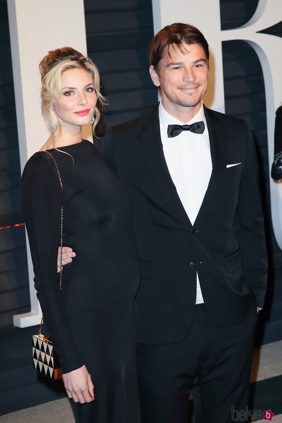 Josh Hartnett y Tamsin Egerton en la afterparty de los Oscar