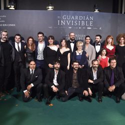 El reparto de 'El guardian invisible'