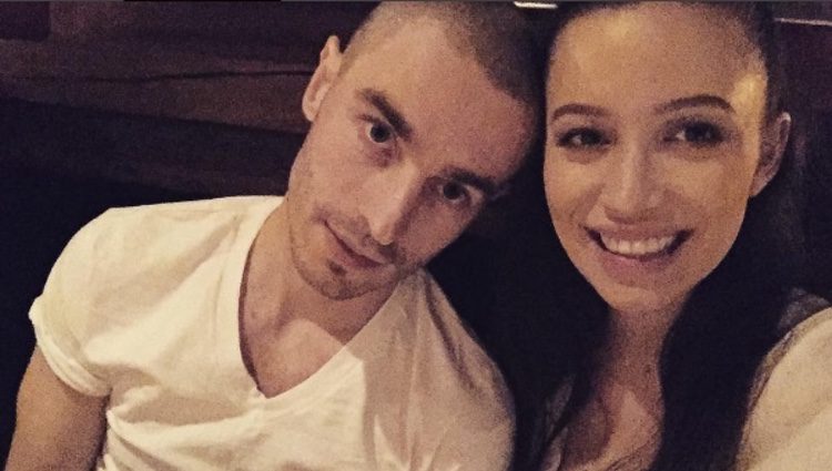 Christian Serratos junto a su pareja David Boyd