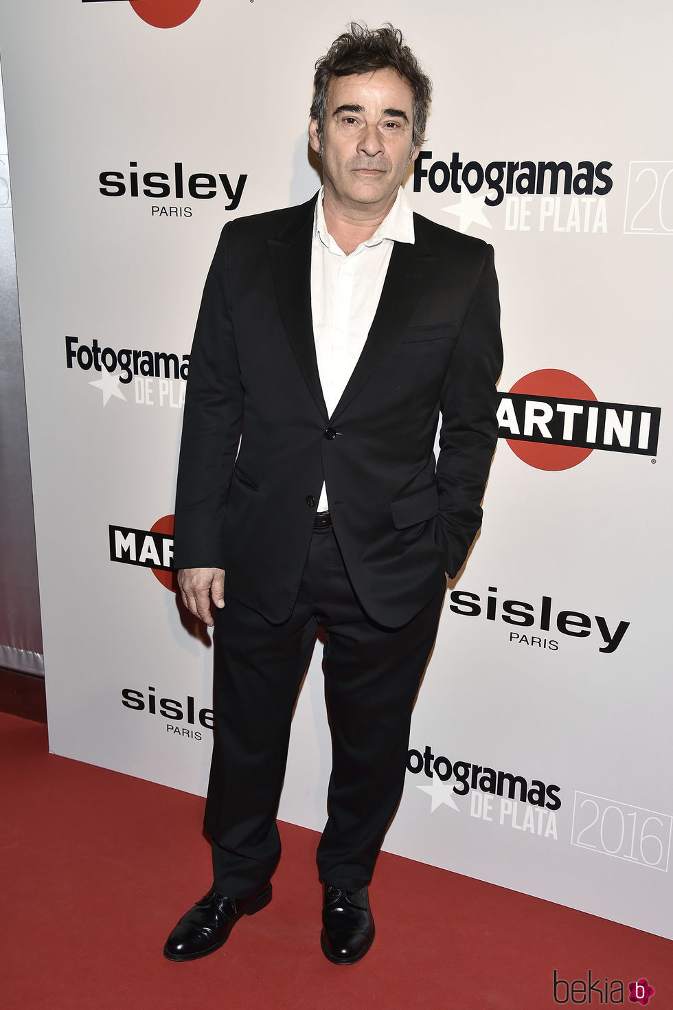 Eduard Fernández en la alfombra roja de los Premios Fotogramas de Plata 2016