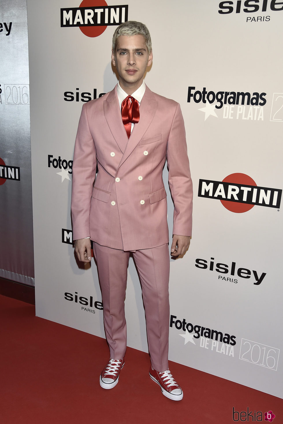 Eduardo Casanova en la alfombra roja de los Premios Fotogramas de Plata 2016