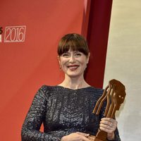 Aitana Sánchez Gijón con su Fotograma de Plata 2016