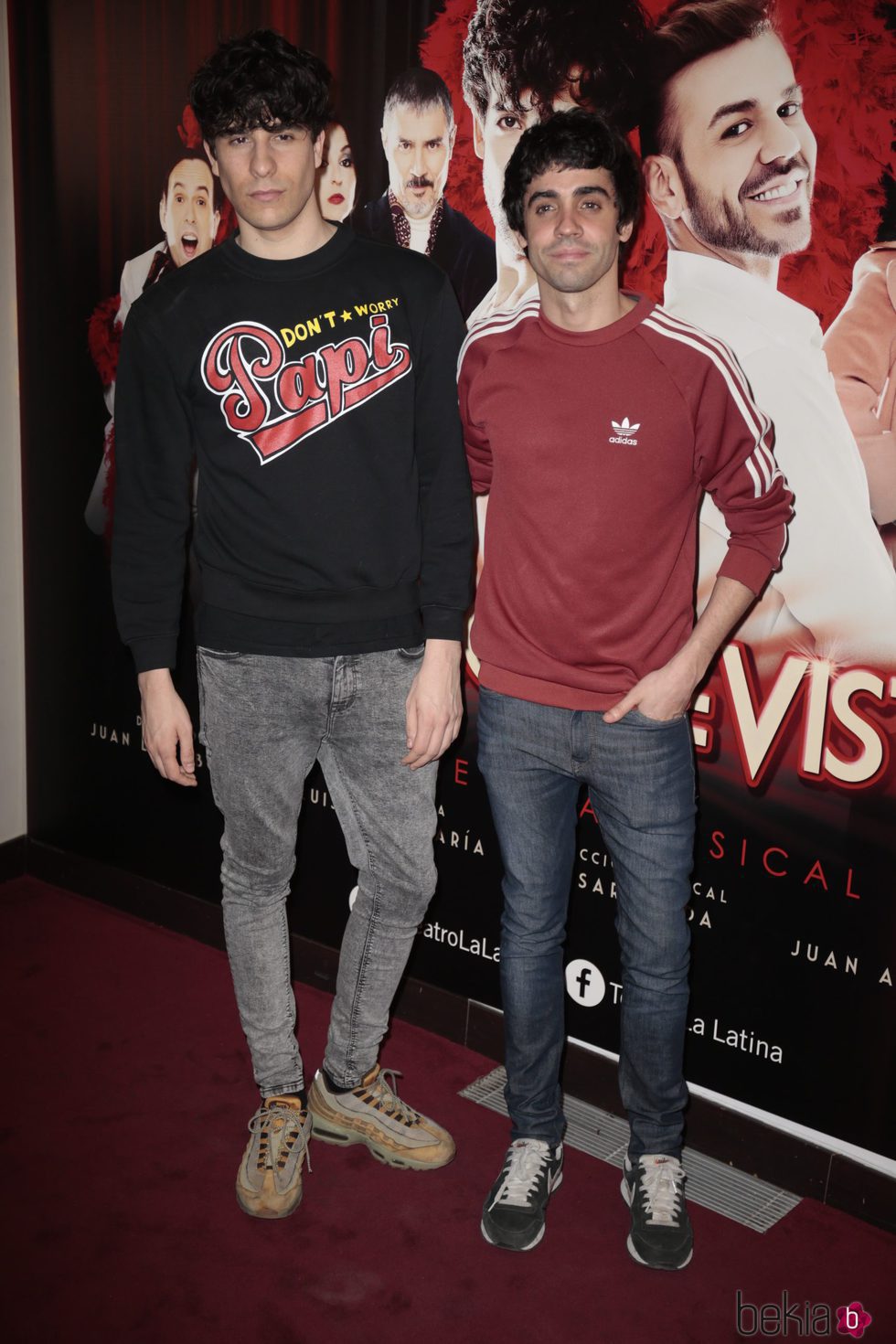 Javier Calvo y Javier Ambrossi en el estreno de 'Un chico de revista'