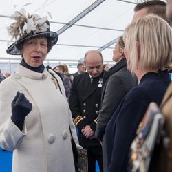 La Princesa Ana en la inauguración de un Memorial en recuerdo a los caídos en las guerras de Irak y Afganistán