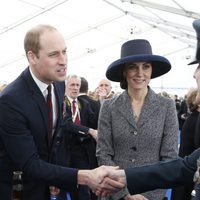 Los Duques de Cambridge en la inauguración de un Memorial en recuerdo a los caídos en las guerras de Irak y Afganistán