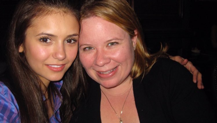 Nina Dobrev con Julie Plec