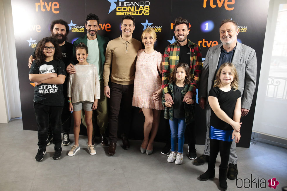 Jaime Cantizano y otras celebrities en la presentación de su nuevo programa 'Jugando con las estrellas'