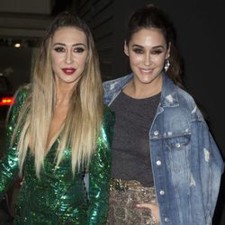 Vicky Martín Berrocal y su hermana en su fiesta de su 44 cumpleaños