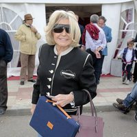 Beatriz de Orleans en un festejo taurino en Illescas