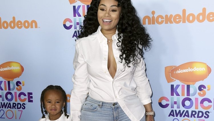 Blac Chyna y su hija en los Nickelodeon Kids' Choice Awards 2017