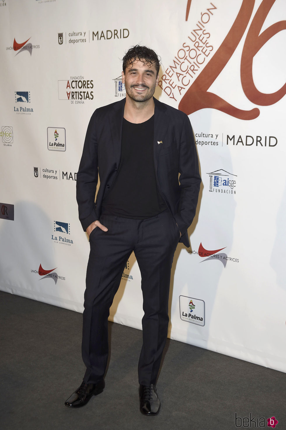 Álex García en la red carpet de la XXVI edición de los Premios de la Unión de Actores