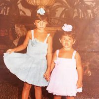 Penélope Cruz y Mónica Cruz cuando eran unas niñas