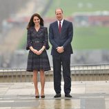 Los Duques de Cambridge posando en Trocadero durante su viaje a París