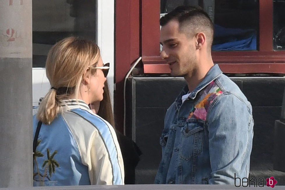 Blanca Suárez y Joel Bosqued se dedican una tierna mirada en Málaga