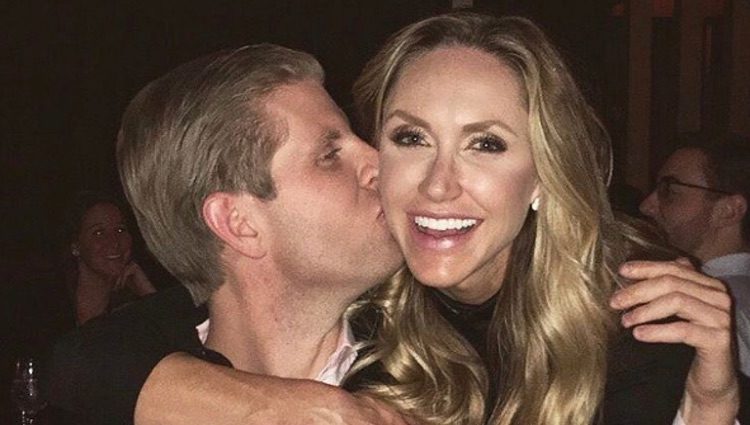 Eric Trump junto a su mujer Lara Trump