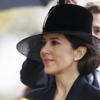 Mary de Dinamarca en el funeral del Príncipe alemán Richard zu Sayn-Wittgenstein Berleburg