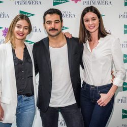 Dafne Fernández, Antonio Velázquez y Laura Escanes en la Fiesta de la Primavera 2017